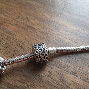 Sterling silver Pandora clasp charm!